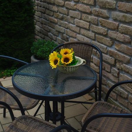 Megyeri Apartman Pocsmegyer Bagian luar foto