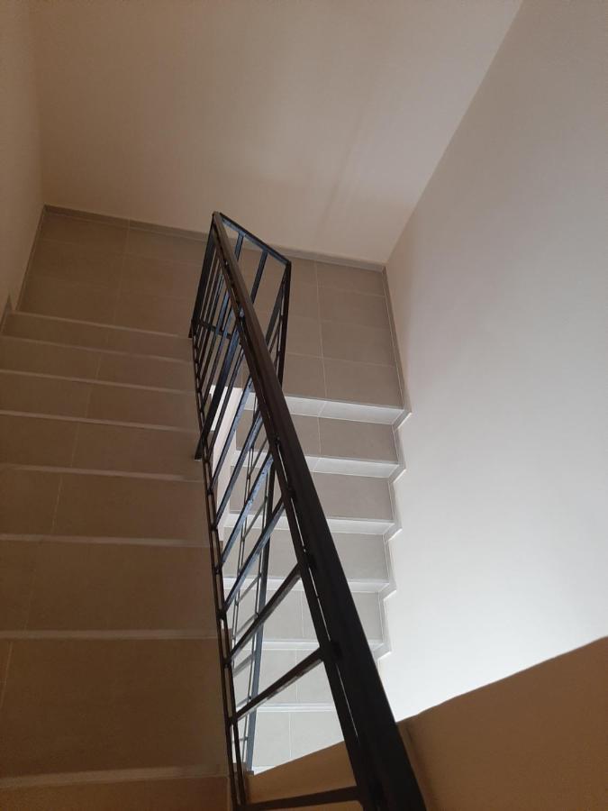 Megyeri Apartman Pocsmegyer Bagian luar foto